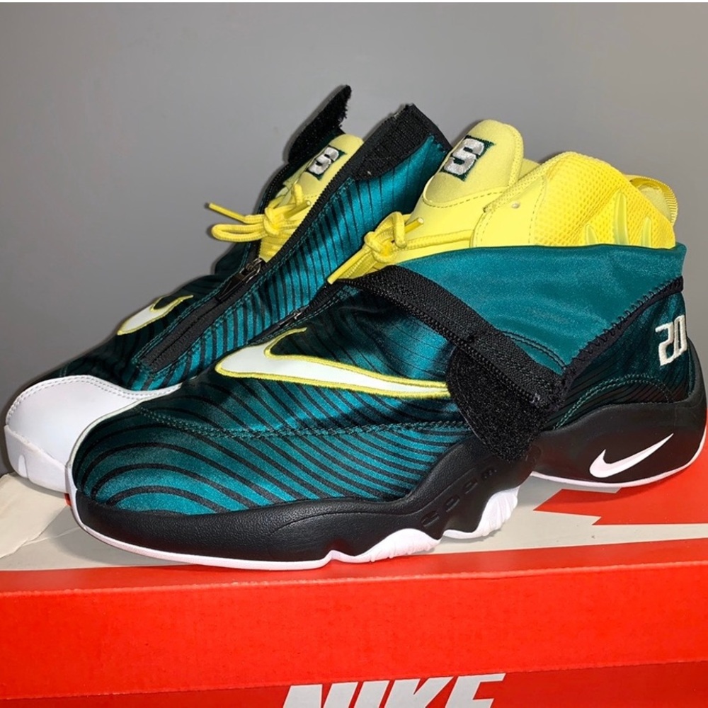 Nike Gary Payton Glove “Sole Collector”